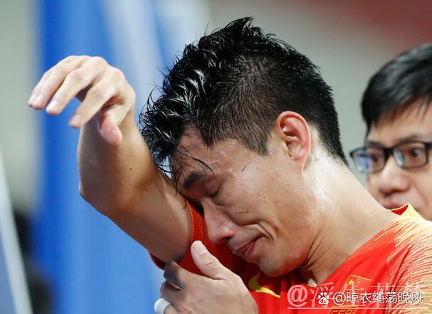 张健智失误送礼，波波维奇破门染黄后挑衅球迷